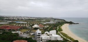 ロイヤルホテル沖縄残波岬の朝食会場からの眺め